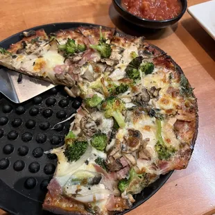 Homemade cauliflower pizza