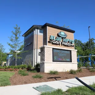 Join Unlimited Wash Club for $1