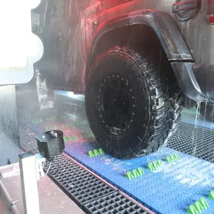 Belt System is Safe for All Tires