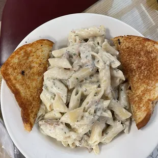 Alfredo pasta