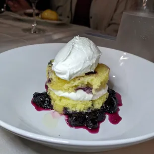 Lemon blueberry cake