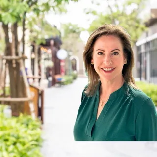 Carole E.