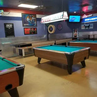 Full pool tables.. Good selection of pool sticks and chalk