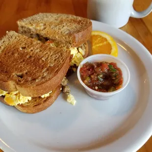 Scramble Egg Sandwich