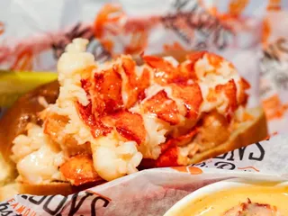 Mason's Famous Lobster Rolls - Denver