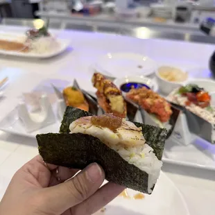 Hokkaido scallop hand roll
