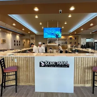 sushi and sashimi, interior