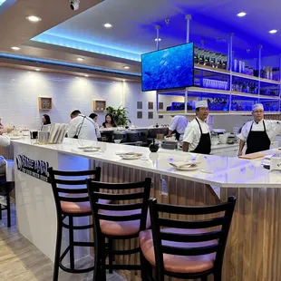 sushi and sashimi, interior