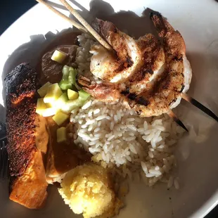SEAFOOD MIXED GRILL