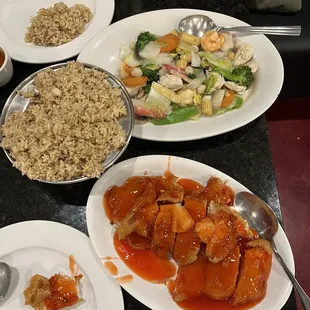 Four seasons and Hawaiian chicken