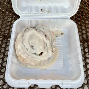 08-25-22 Homemade Sinnamon Roll