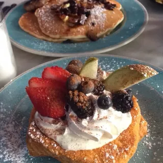 Bacon and Apple Pancakes