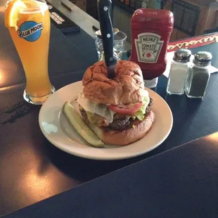 Biggest best burgers ever!!