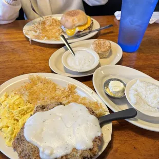 Bob Burt, Chicken Fried Steak, Grits