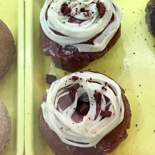 Red velvet w/cream cheese!