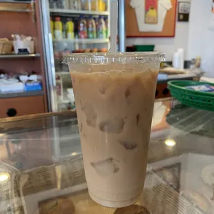 Vanilla Ice Latte (TikTok: @justandyvu)