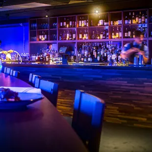 sushi and sashimi, interior