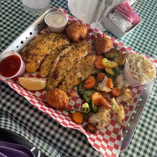 Grilled snapper with mixed vegetables and coleslaw
