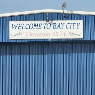 Fly in and driver over for the Best Sea Food West of the Mississippi!!