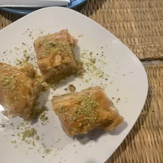 Baklava (3)