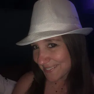Angie R.