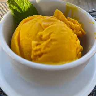 Mango ice cream-- homemade and fantastic