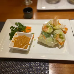 Spring rolls with shrimp