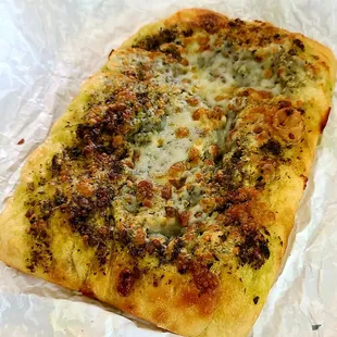 Kale pesto cheese bread