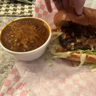 Chilli and grilled chicken sandwich