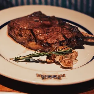Split bone rib eye