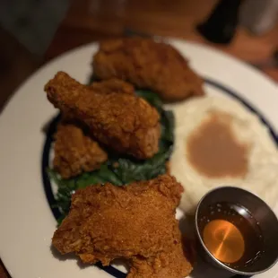 Fried Chicken, mashed potatoes, &amp; sautéed spinach