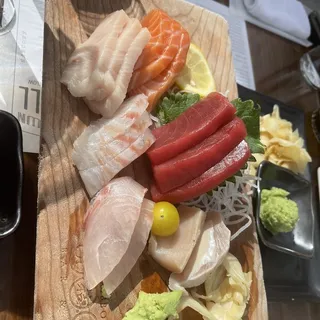 Sashimi Deluxe