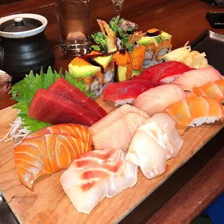 Sushi-Sashimi Combination