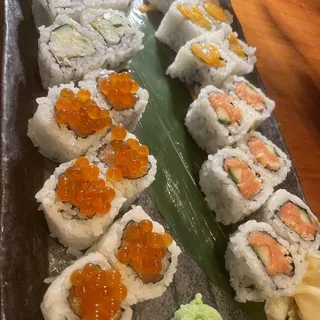 Salmon Ikura Roll