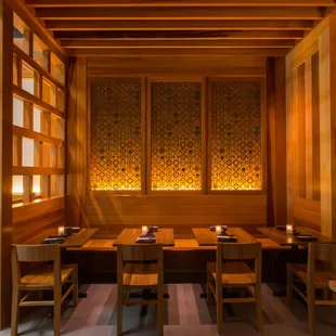 sushi and sashimi, interior