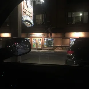 Fastest Best Place ever to get your skis waxed and all ready for the season.