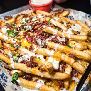 a tray of loaded french fries