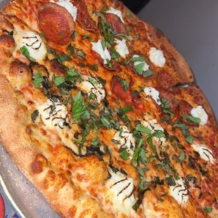 Create Your Own Pizza (16")