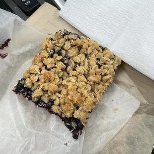 Fruit and oat bar