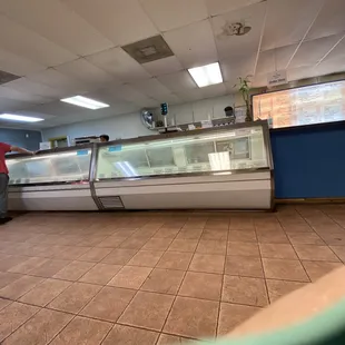 sushi and sashimi, interior