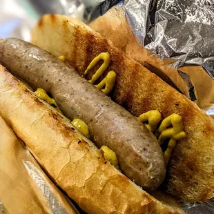 Beer Brat w/Mustard