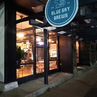 Coffee chillin' before the Cav's game.