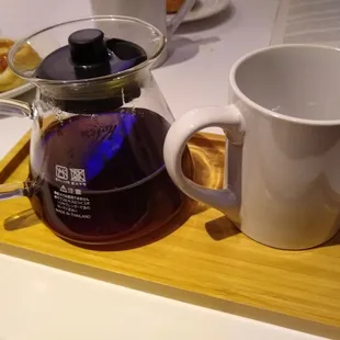 Coffee chillin' before the Cav's game.