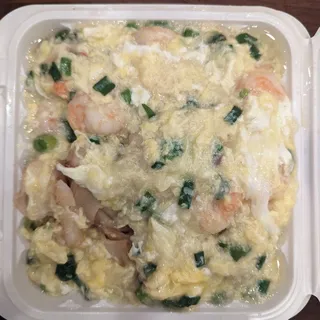 Scrambled Eggs Shrimp Gravy