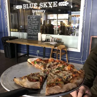 Blue Skye Brewery & Eats
