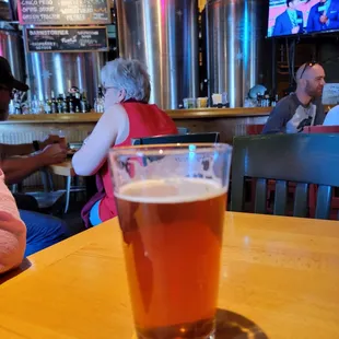 Supposed to be a pale ale.... good color, Bud Light has more character.