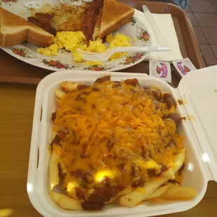 Dang. The chili cheese fries are huge