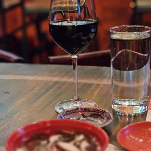 oysters and mussels, drink