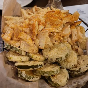 Combo appetizer, fried onions and pickles