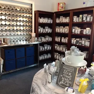 @100 kinds of tea...